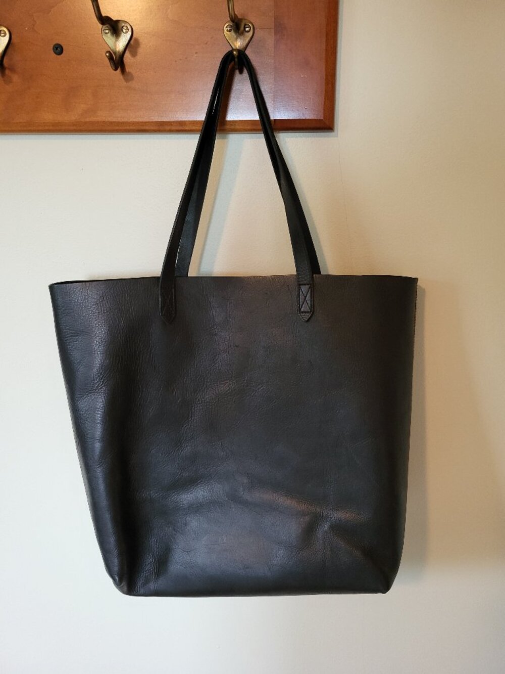 Madewell black leather tote bag